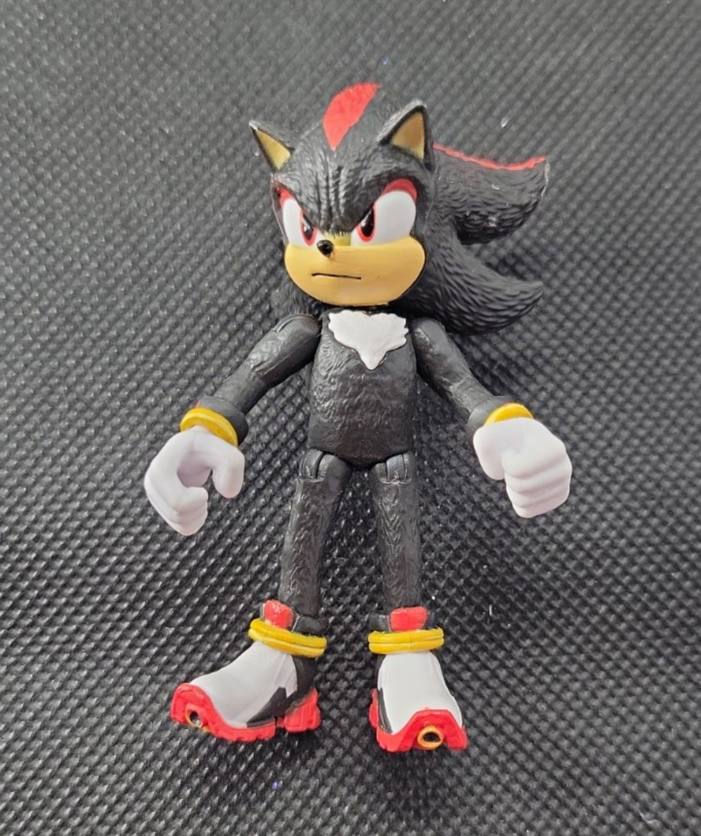 Sonic the Hedgehog Shadow the Hedgehog 3.5 Plastic Action Figure Black Red